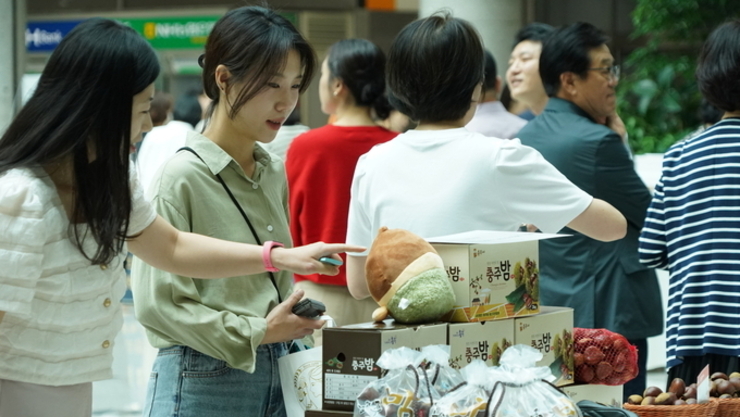 ‘추석맞이 임산물 특별판매전’ 성료, 인기 품목 하루 만에 완판