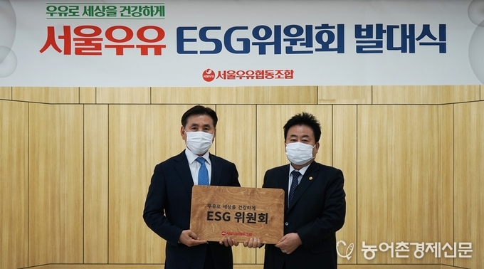(좌) 노민호 상임이사(ESG위원장), (우) 문진섭 조합장